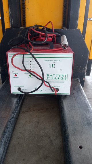 Apilador Eléctrico Lifter/Pramac 1.6 Kg