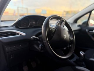 Peugeot 208 2014