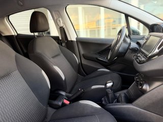 Peugeot 208 2014