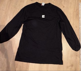 Camiseta The North Face manga larga negra