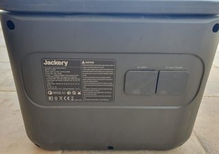 Generador solar Jackery Explorer 2000Pro y paneles