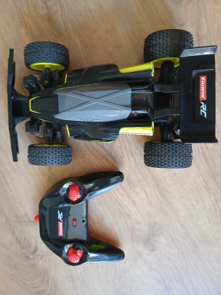Coche RC Carrera Neo Jumper teledirigido.