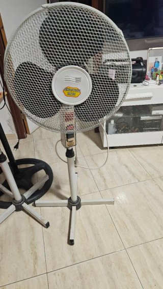 Ventilador Blue Diamond Blanco y Negro
