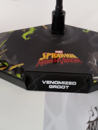 Hot Toys Groot Venomizado Figura Coleccionable 1/1