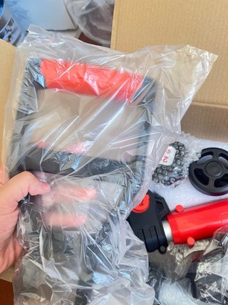 Recortadora de césped OUTIGO 21V con 2 baterías