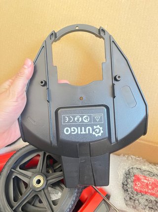 Recortadora de césped OUTIGO 21V con 2 baterías