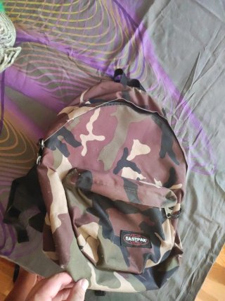 Mochila Eastpak Camuflaje