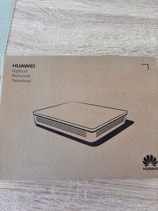 Router Huawei HG8240H