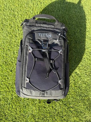 Mochila Nevera Titan Arctic Zone 26 Latas