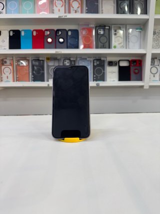 iPhone 11 128GB Morado Reacondicionado