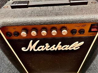 Washburn XPRO Guitarra Eléctrica + Marshall Lead