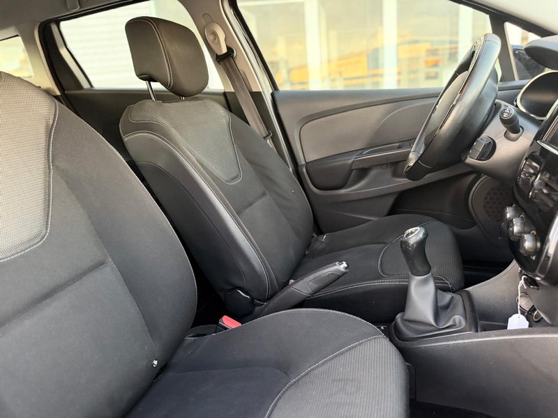 Renault Clio 2013, foto 11