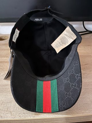 Cappello nero autunnale Gucci