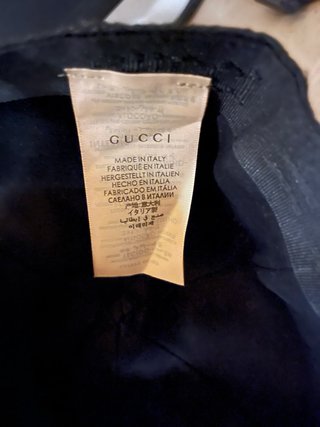 Cappello nero autunnale Gucci