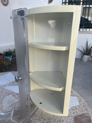 Armario-estantería esquinero