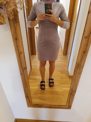 Vestido de terciopelo color lila talla M