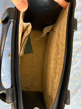 Borsa Naj-Oleari