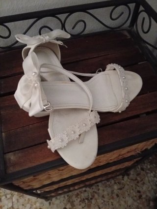 Zapatos de Novia Blancos con Lazos