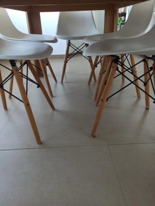 Mesa comedor efecto roble + 6 sillas
