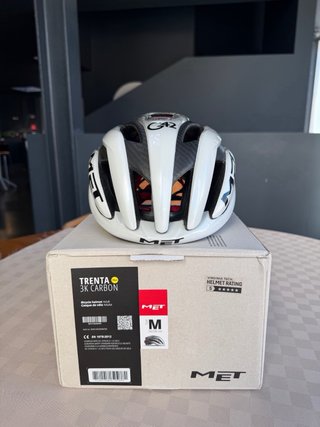 MET Trenta 3K Carbon UAE Edition