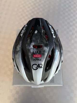 MET Trenta 3K Carbon UAE Edition