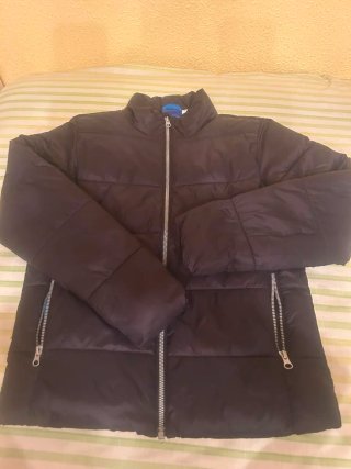 Chaqueta Puffer Pepperts Negra y Azul T.146