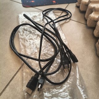 PS4 Slim Boxata + 3 Controller e Accessori XL