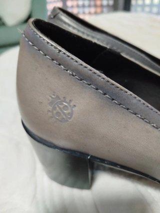 Zapatos de señora grises Yokono
