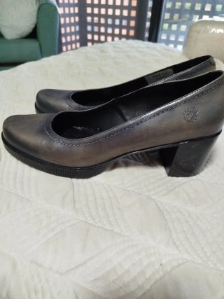 Zapatos de señora grises Yokono