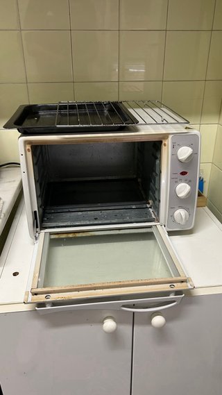 Horno Orbegozo con accesorios