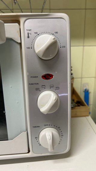 Horno Orbegozo con accesorios