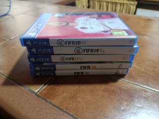 Lote FIFA 15-20 PS4 (Falta FIFA 18)