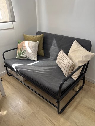 Sofá Cama IKEA Gris y Negro