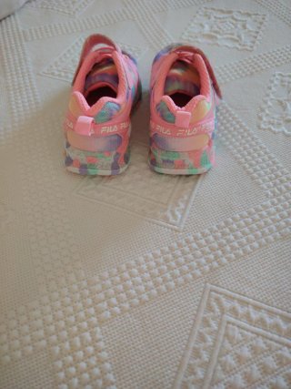Deportivas Fila niña talla 24