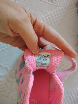 Deportivas Fila niña talla 24