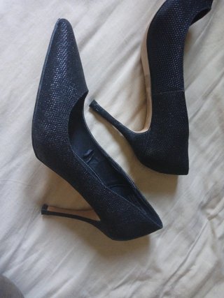 Dos pares de salones talla 39