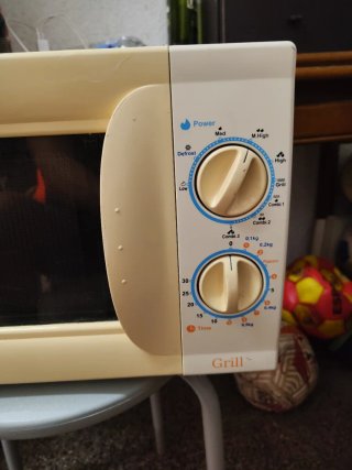 Microondas Orbegozo con Grill