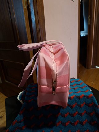 Neceser grande rosa con asas