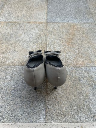Zapatos de tacón Blanco grises con lazo talla 36