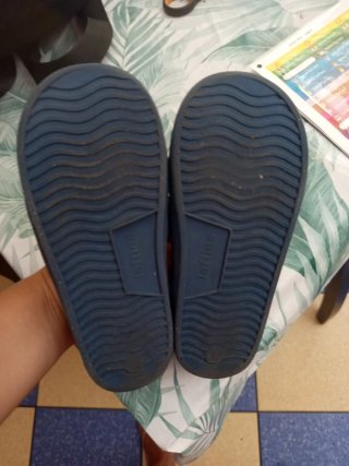 Sandalias niño azul