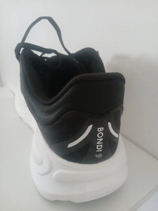 Zapatillas Hoka Bondi 9 Talla 42 Negras