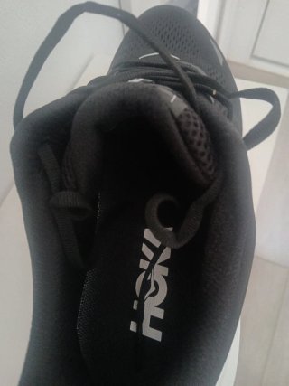 Zapatillas Hoka Bondi 9 Talla 42 Negras
