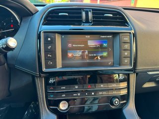 Jaguar F-Pace 2018