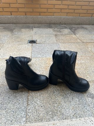 Botas altas negras