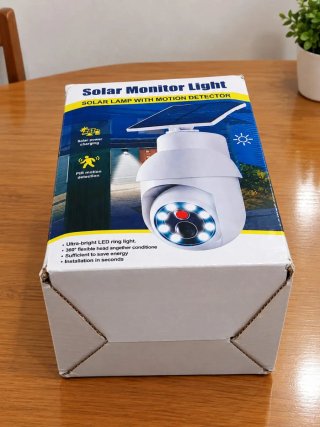Lámpara Solar con Detector de Movimiento