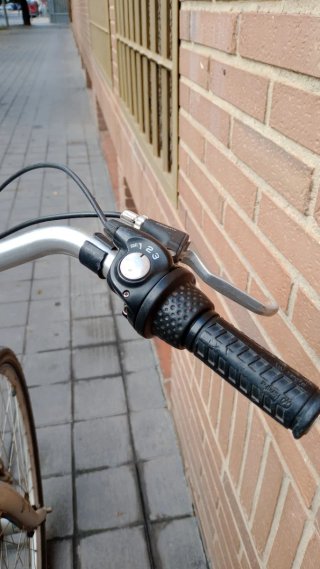 Bicicleta de paseo Btwin Gris
