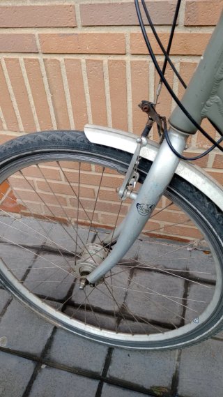 Bicicleta de paseo Btwin Gris