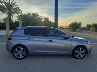 Peugeot 308  1.5 HDI 2020