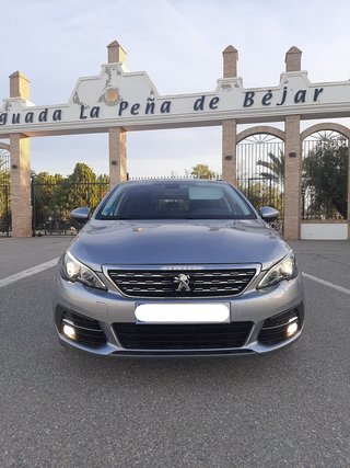 Peugeot 308  1.5 HDI 2020