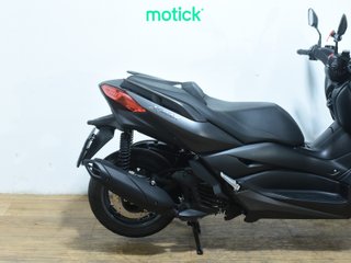 YAMAHA XMAX 125